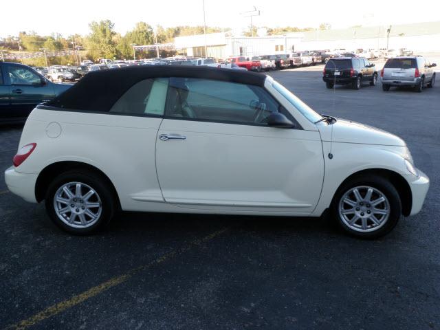 Chrysler PT Cruiser 2008 photo 2