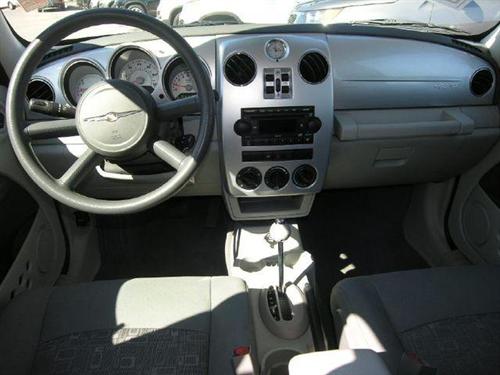 Chrysler PT Cruiser 2009 photo 2