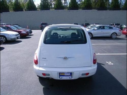 Chrysler PT Cruiser 2009 photo 2