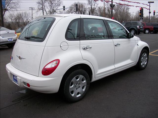 Chrysler PT Cruiser Base Sport Utility