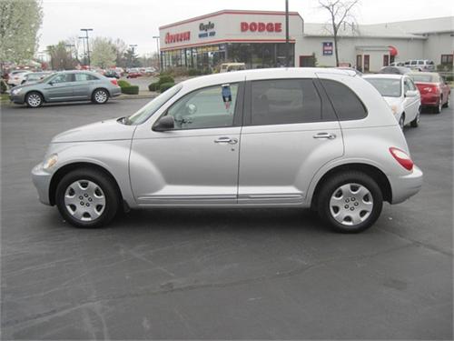 Chrysler PT Cruiser 2009 photo 2