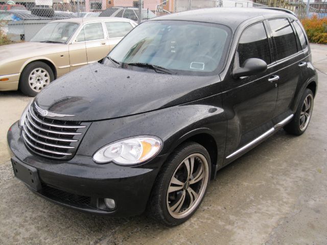 Chrysler PT Cruiser 2010 photo 2