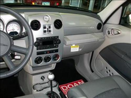 Chrysler PT Cruiser 2010 photo 5
