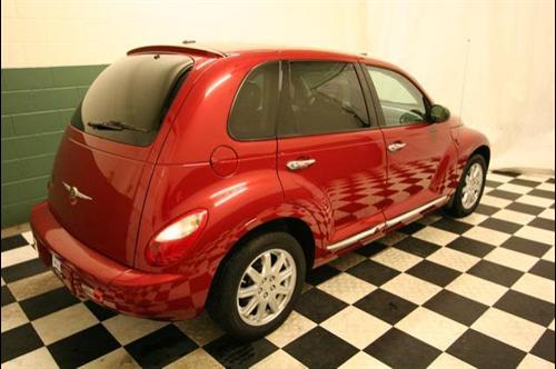 Chrysler PT Cruiser 2010 photo 1