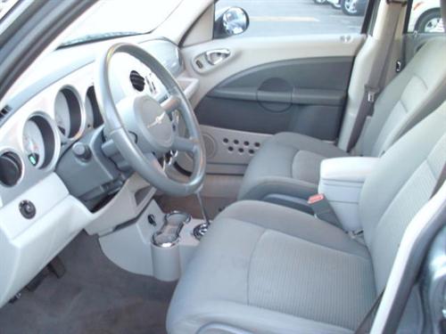 Chrysler PT Cruiser 2010 photo 2