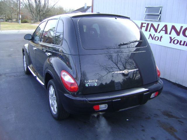 Chrysler PT Cruiser 2010 photo 1
