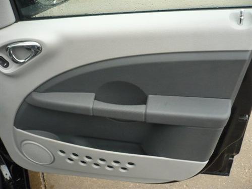 Chrysler PT Cruiser 2010 photo 1