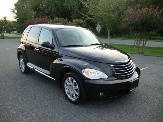 Chrysler PT Cruiser 2010 photo 2