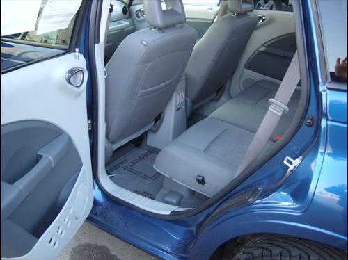 Chrysler PT Cruiser 2010 photo 2