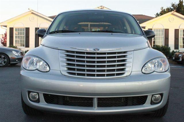 Chrysler PT Cruiser 2010 photo 1