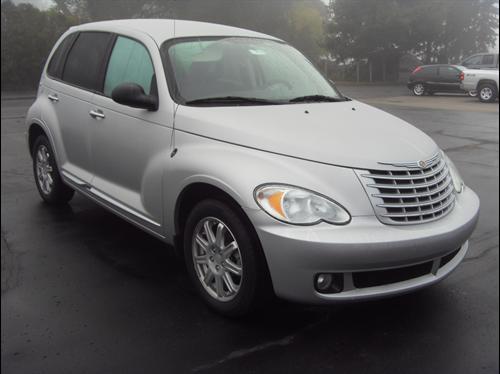 Chrysler PT Cruiser 2010 photo 2