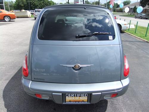 Chrysler PT Cruiser 2010 photo 2
