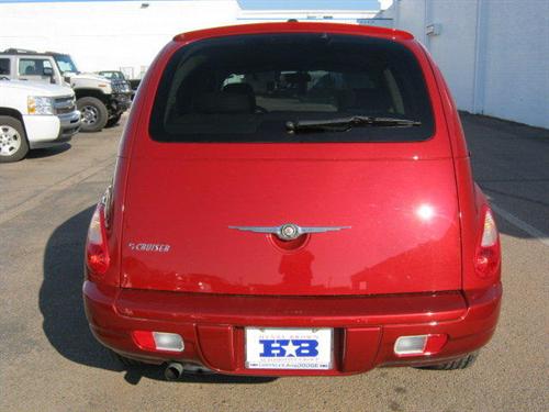 Chrysler PT Cruiser 2010 photo 2