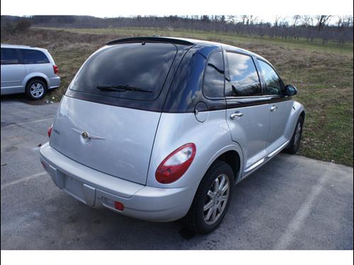 Chrysler PT Cruiser 2010 photo 1