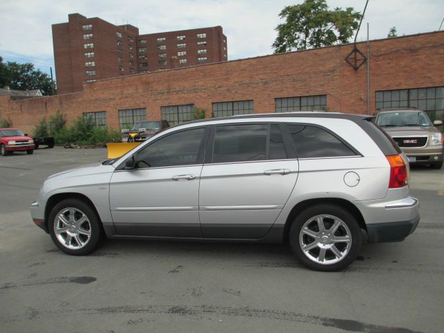 Chrysler Pacifica 2004 photo 3