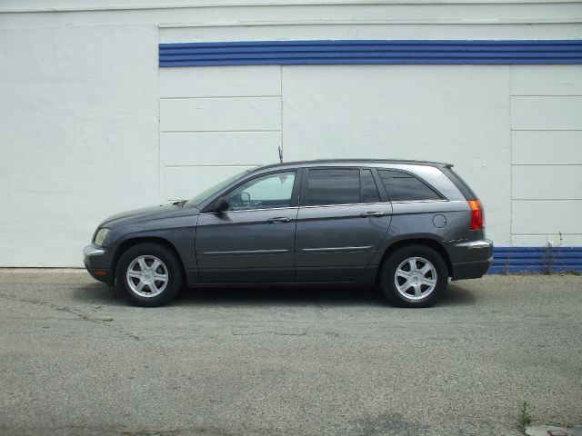Chrysler Pacifica 2004 photo 2