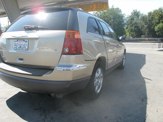 Chrysler Pacifica 2004 photo 3