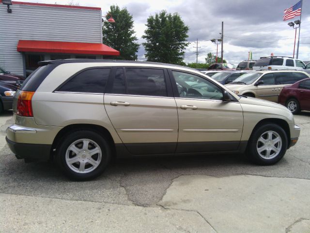 Chrysler Pacifica 2004 photo 2