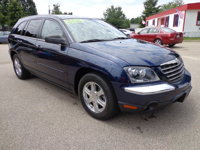 Chrysler Pacifica 2004 photo 2