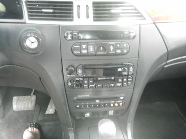 Chrysler Pacifica 2004 photo 4