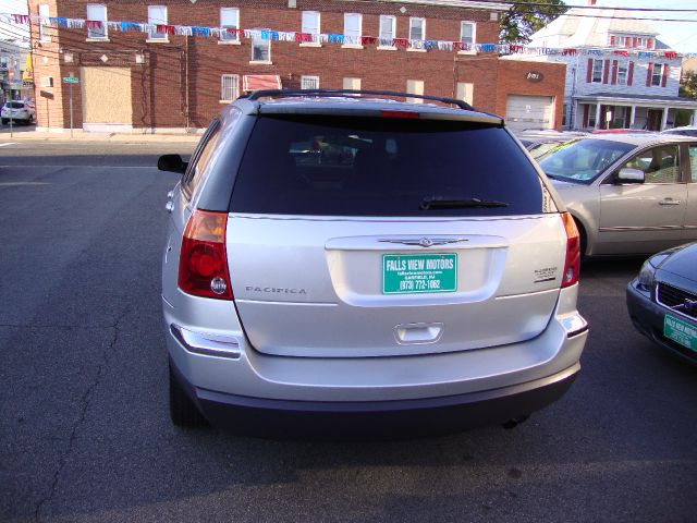 Chrysler Pacifica 2004 photo 2