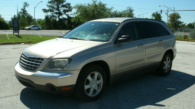 Chrysler Pacifica 2004 photo 2