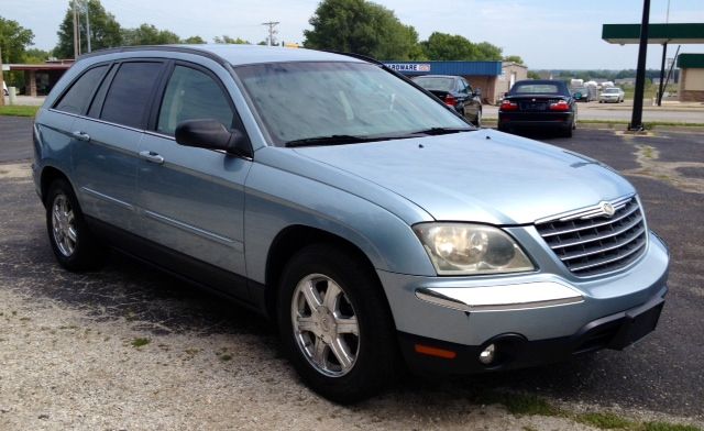 Chrysler Pacifica 2004 photo 2