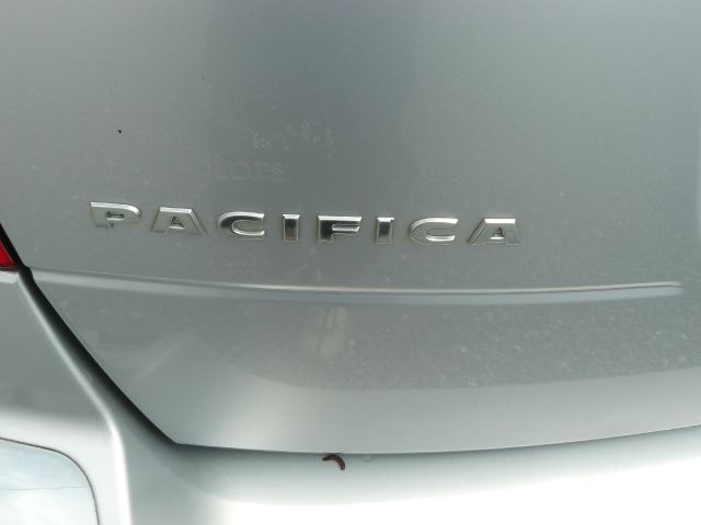 Chrysler Pacifica 2004 photo 1
