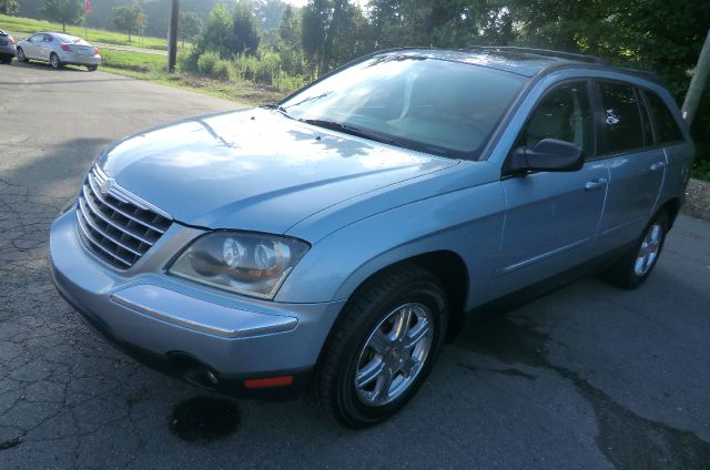 Chrysler Pacifica 2004 photo 2