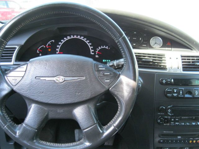 Chrysler Pacifica 2004 photo 17