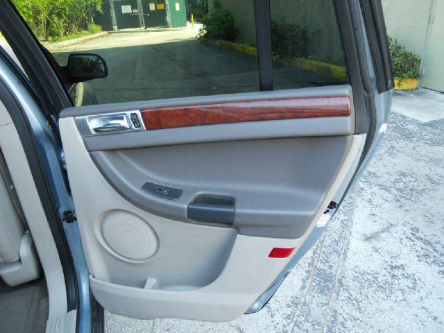 Chrysler Pacifica 2004 photo 9