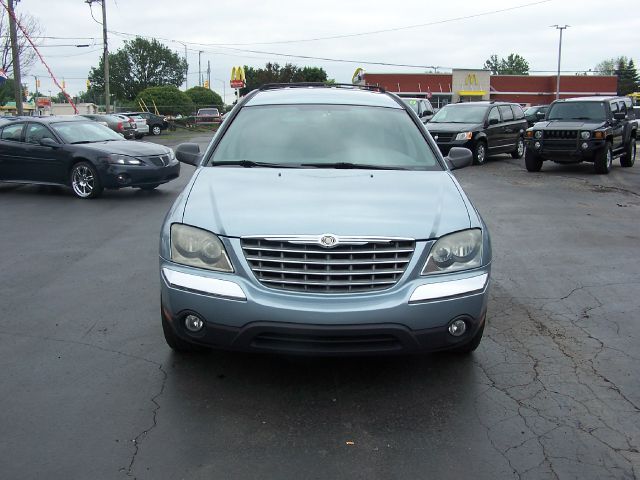 Chrysler Pacifica 2004 photo 2