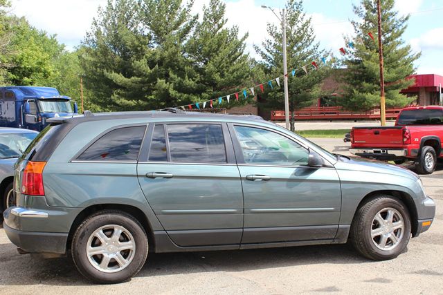 Chrysler Pacifica 2004 photo 2