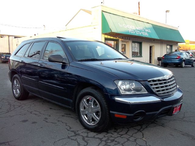 Chrysler Pacifica 2005 photo 2