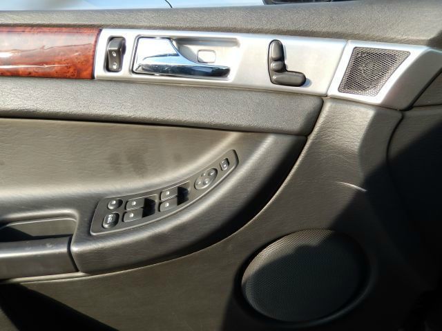 Chrysler Pacifica 2005 photo 3