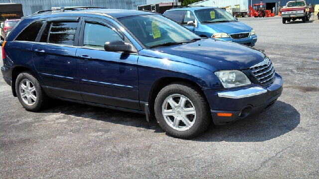 Chrysler Pacifica 2005 photo 2