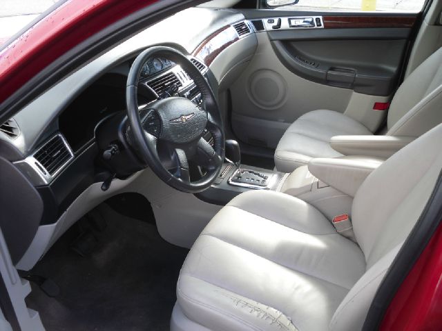 Chrysler Pacifica 2005 photo 2