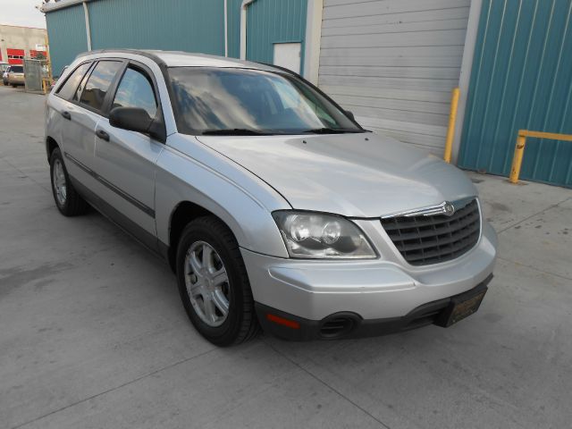 Chrysler Pacifica 2005 photo 2