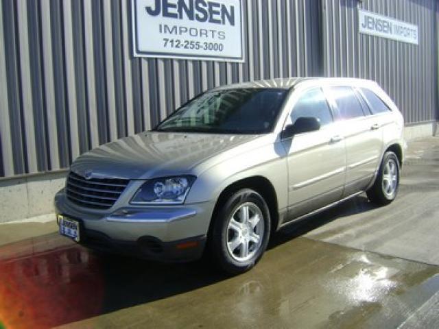 Chrysler Pacifica 2005 photo 2