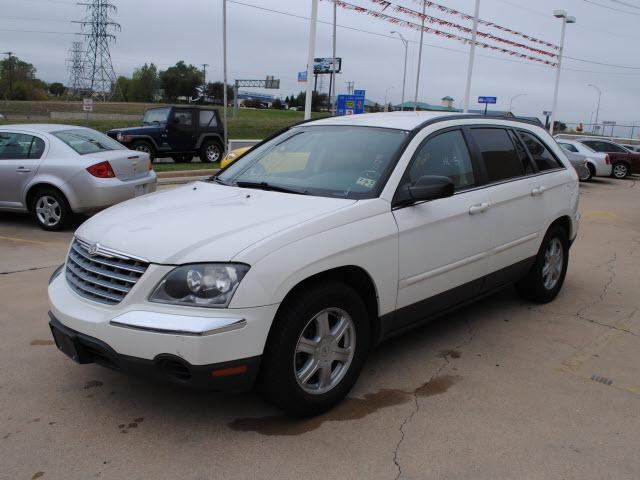 Chrysler Pacifica 2005 photo 3