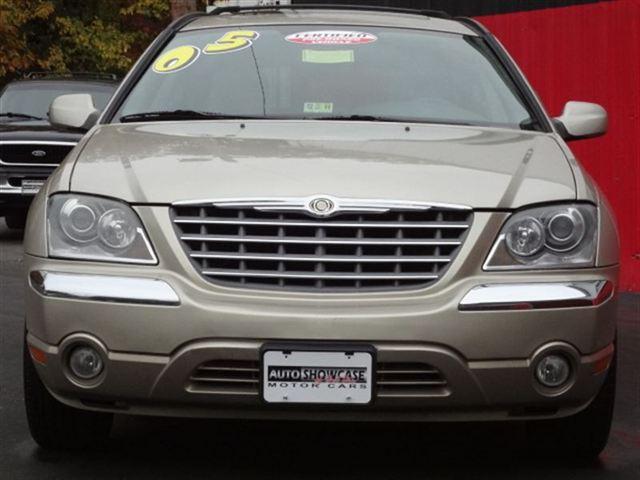 Chrysler Pacifica 2005 photo 2