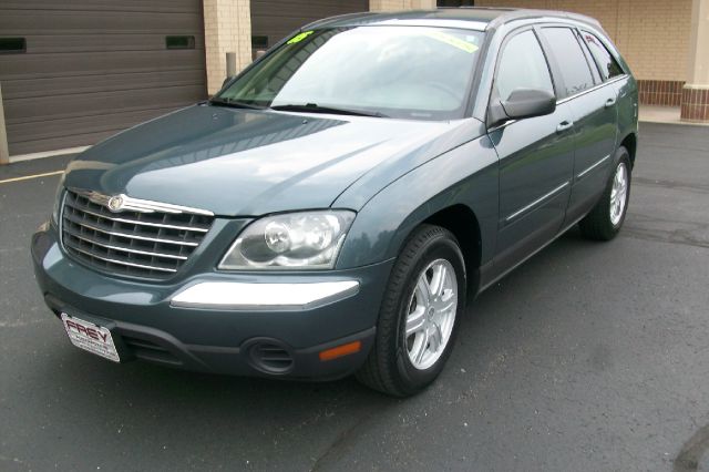 Chrysler Pacifica 2005 photo 2