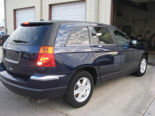 Chrysler Pacifica 2005 photo 3