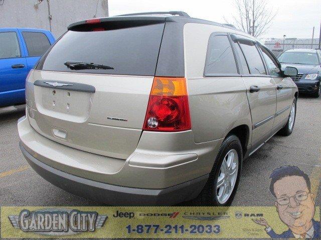 Chrysler Pacifica 2005 photo 2
