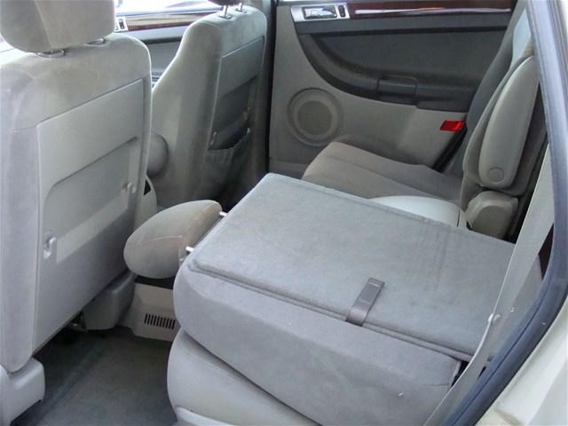 Chrysler Pacifica 2005 photo 3