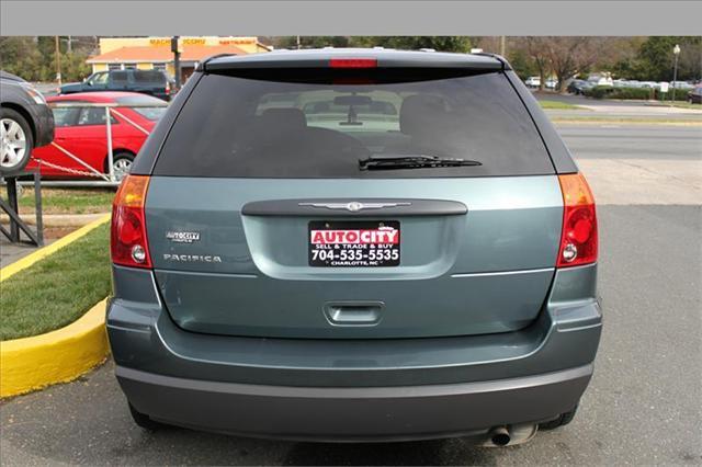 Chrysler Pacifica 2005 photo 3