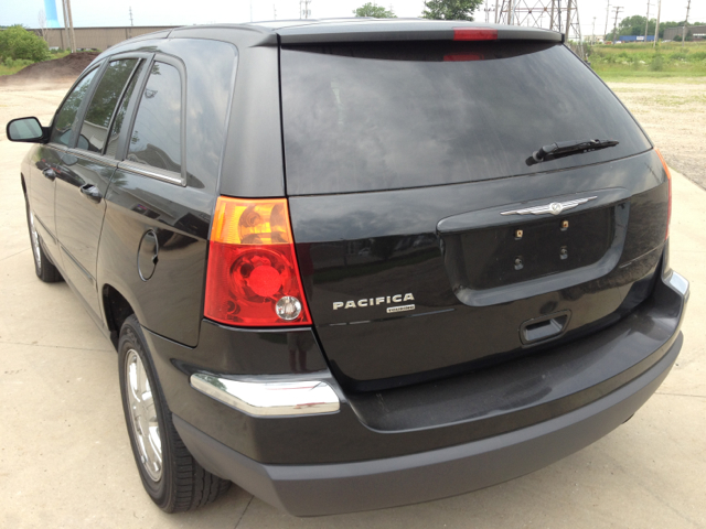 Chrysler Pacifica 2005 photo 1