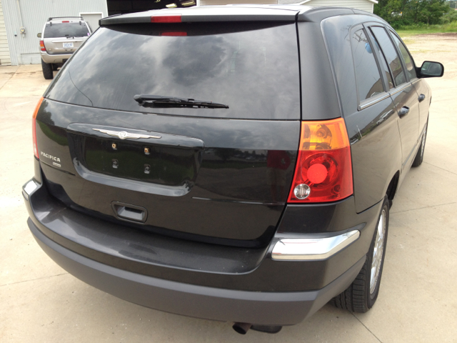 Chrysler Pacifica 2005 photo 2