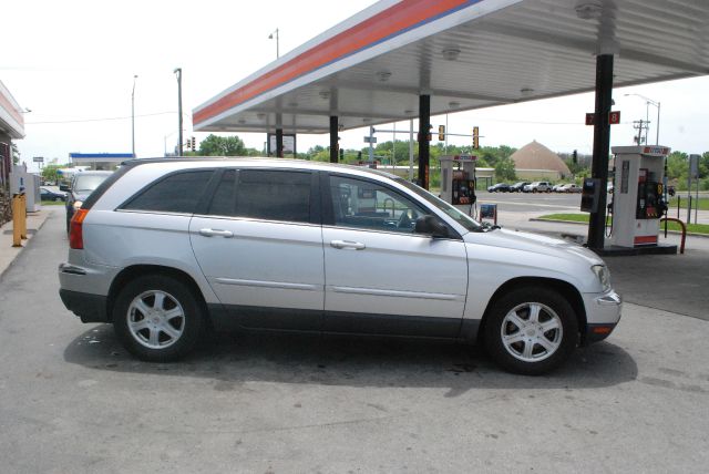 Chrysler Pacifica 2005 photo 17
