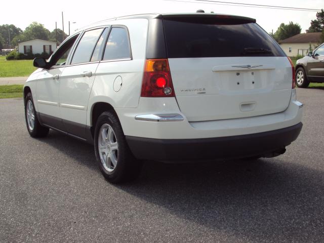 Chrysler Pacifica 2005 photo 2
